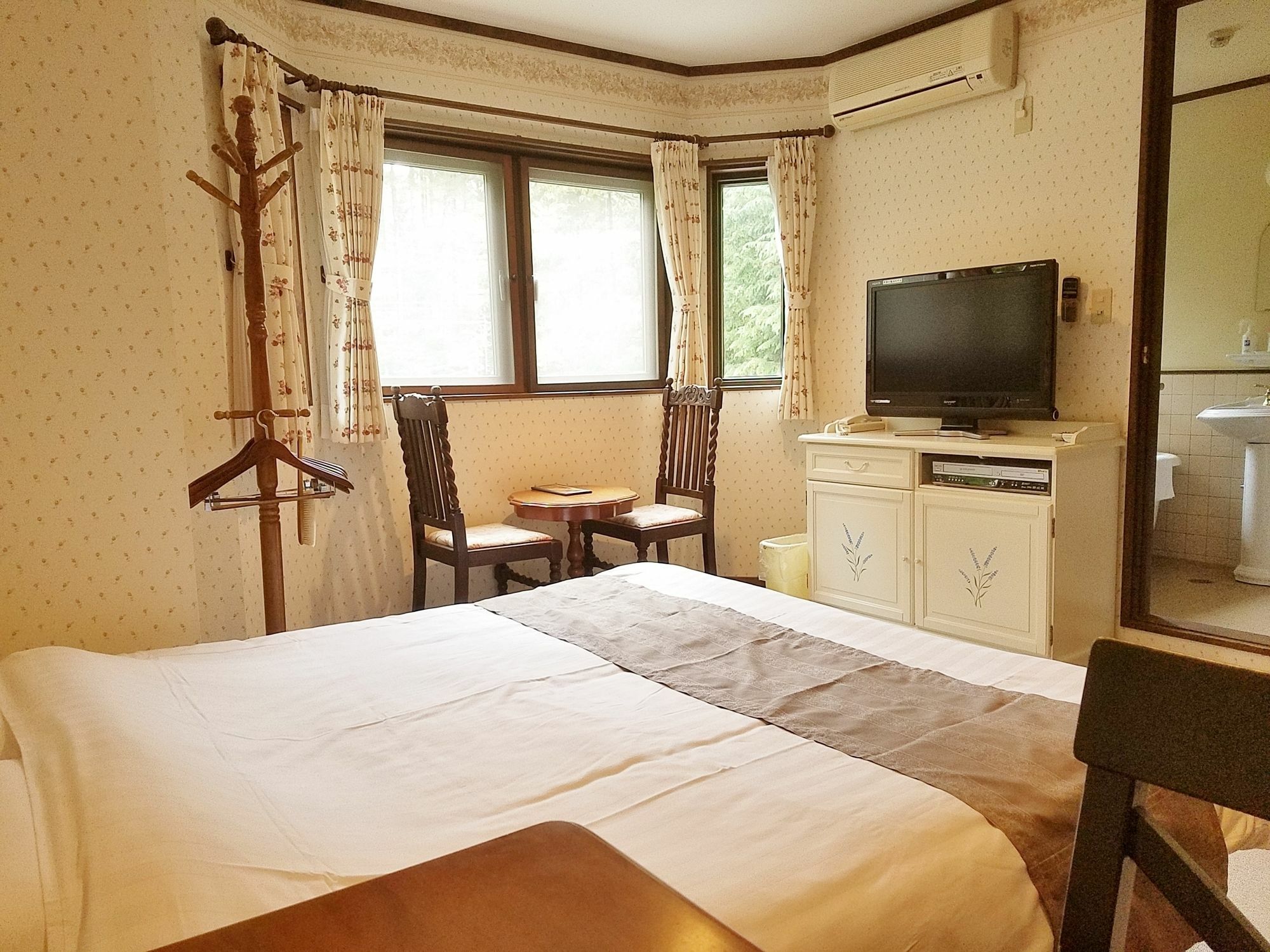 Hotel Gusthof Lumiere à Fujikawaguchiko Extérieur photo